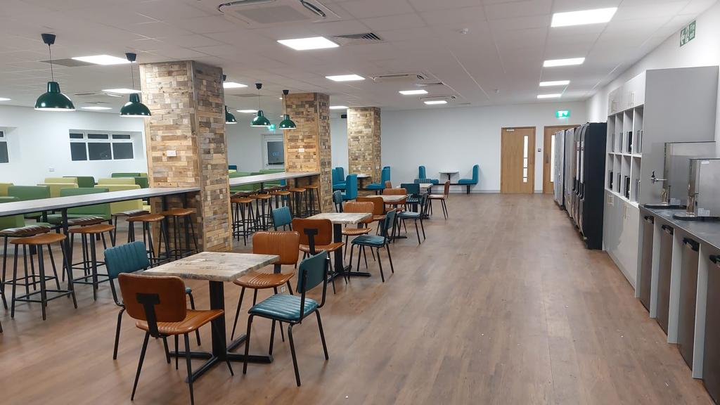 5cb108b3-8e04-4b4c-b6d9-044e7b709a14 vinyl flooring portsmouth polysafe
